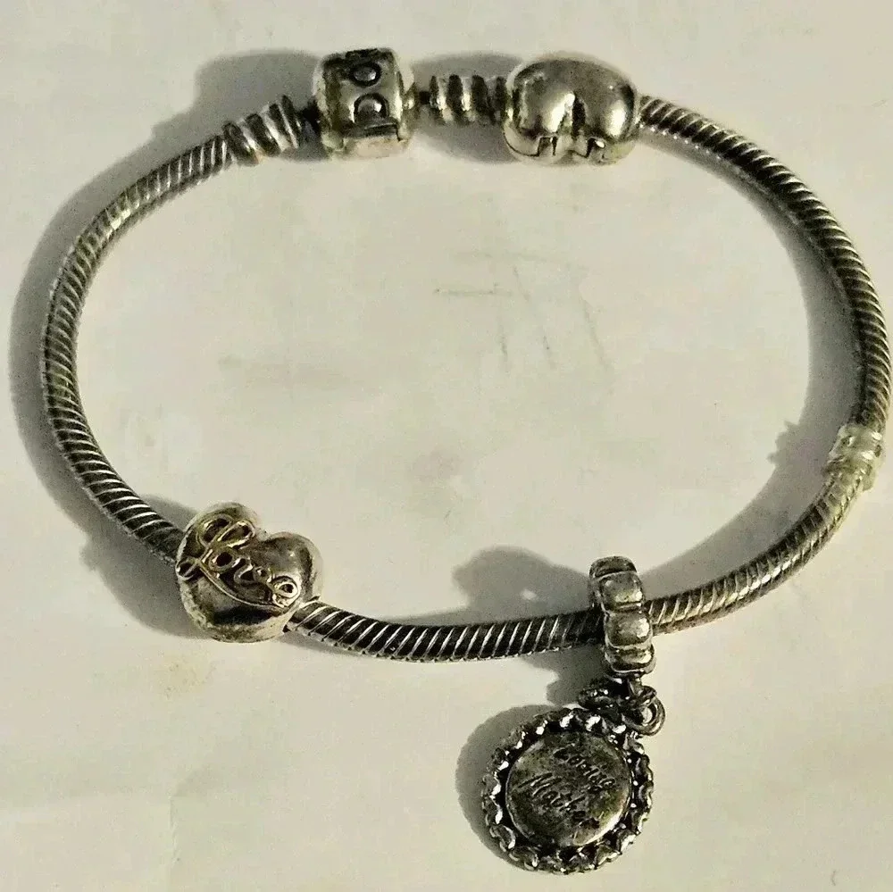 Pandora bracelet with 4 charms 100% Silver Authentic - Picture 7 of 13